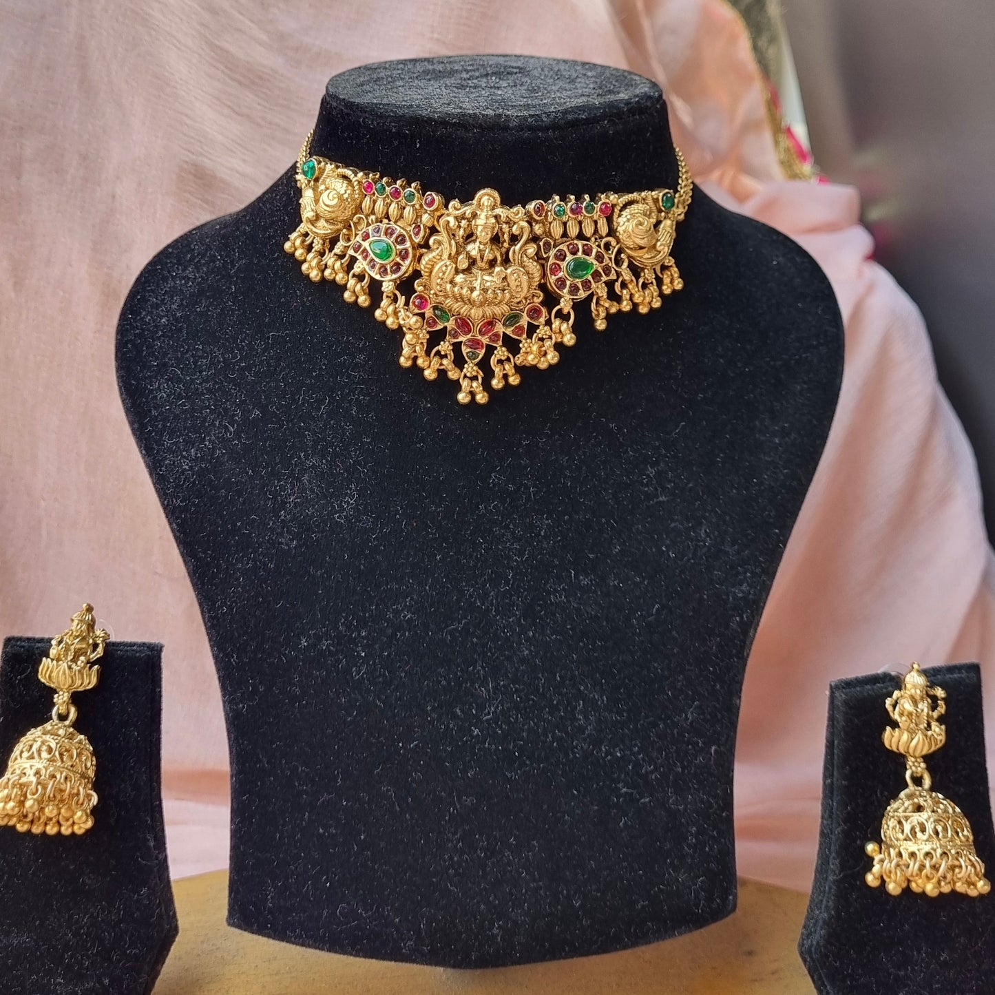 Gold Plated Choker set- Temple Jewellery kundan collection