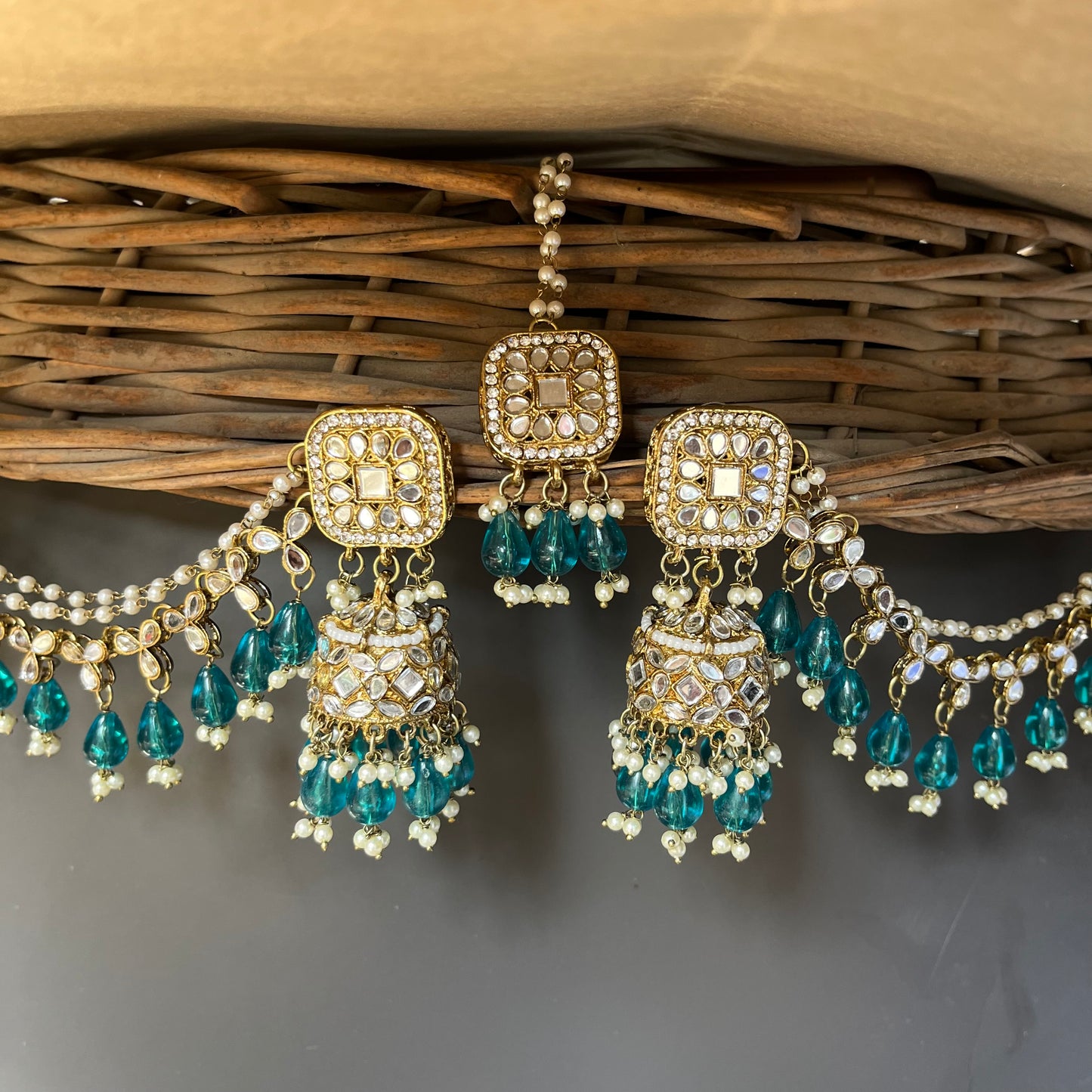 Mirror Extension Jhumka with mirror Mangtika