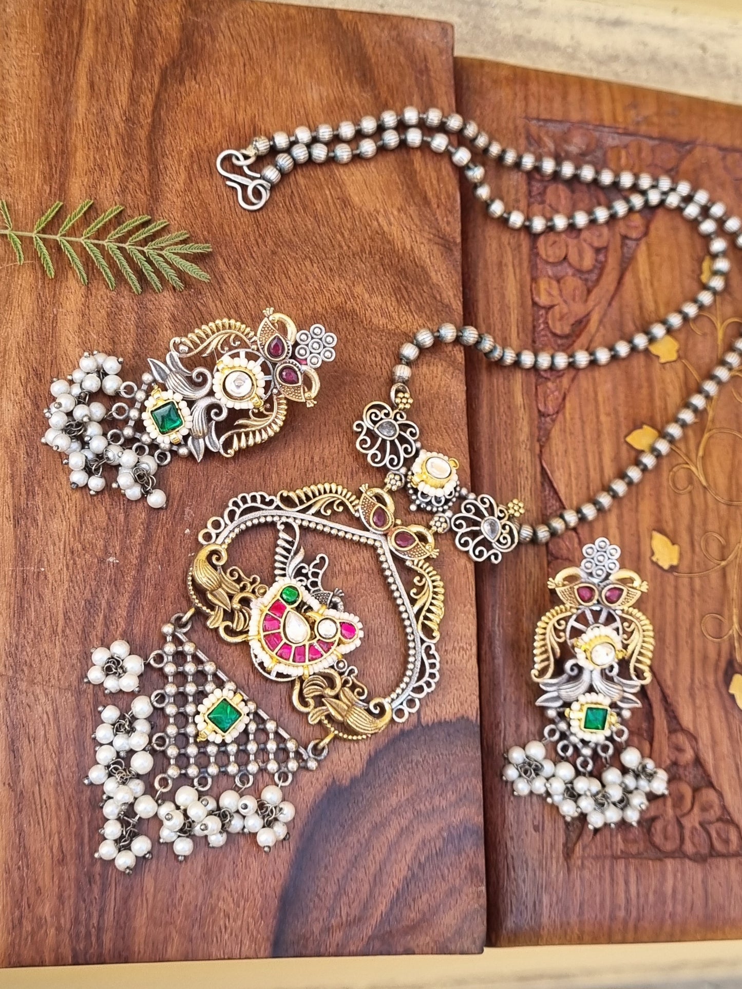 Fusion Pachi Kundan Brass Pendant set