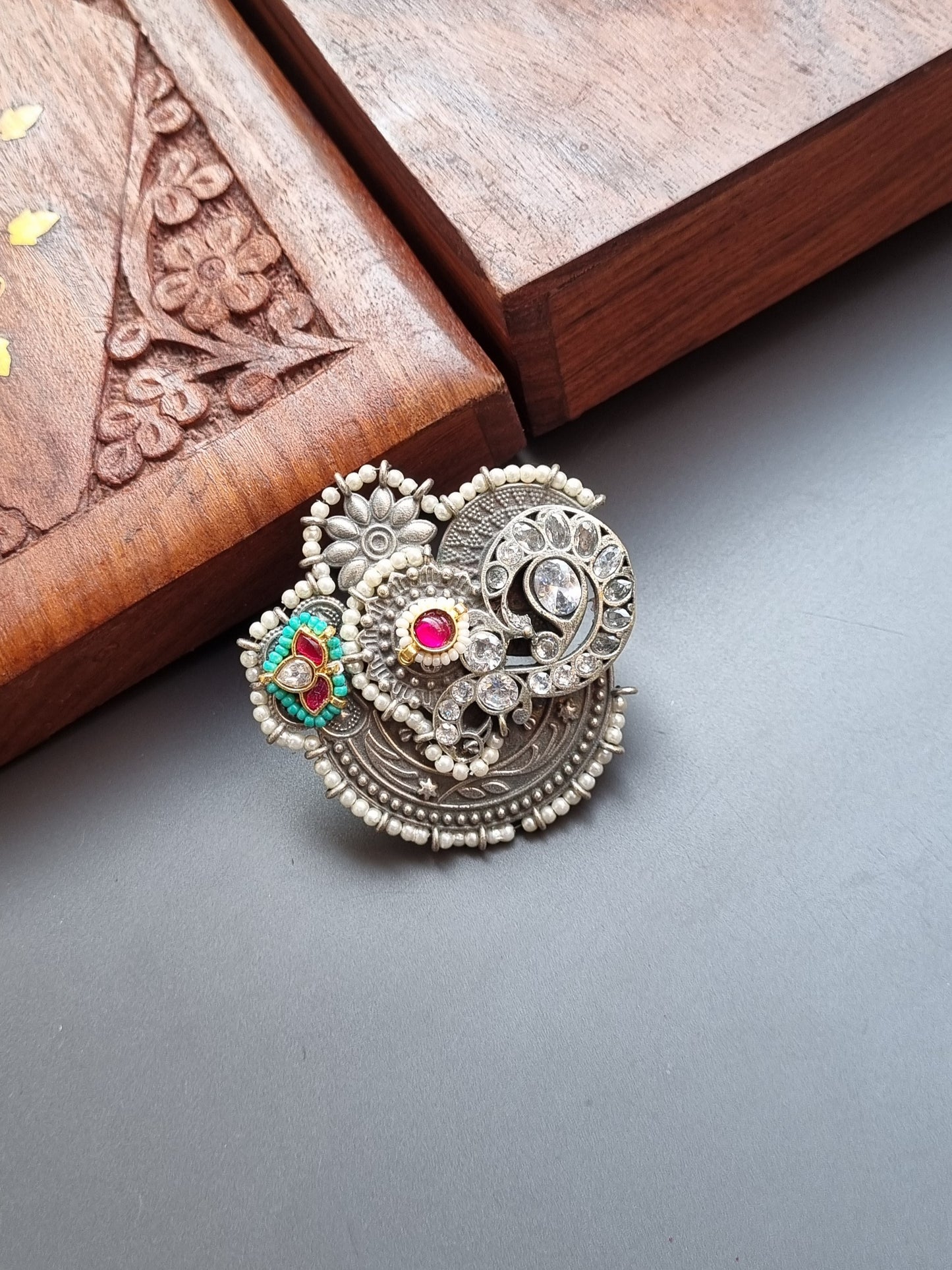 Pachi Kundan Statement Ring