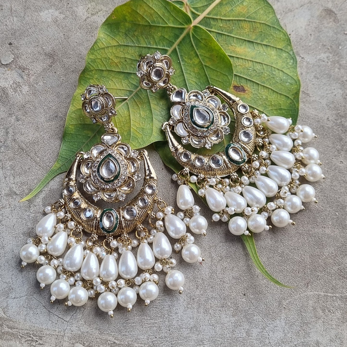 Jhanvi Kundan Earrings