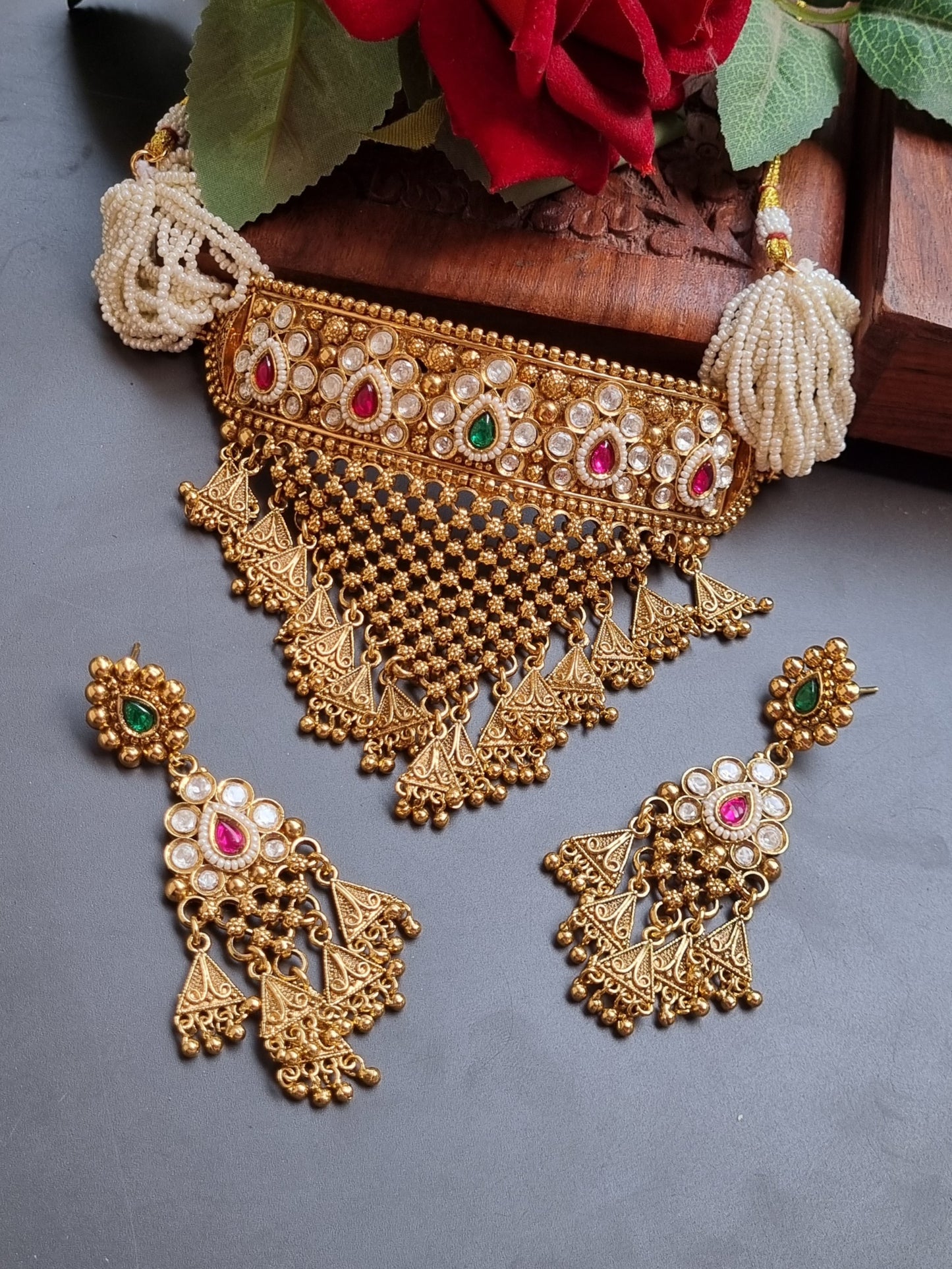 Mossinote Golden Choker Set- Rajasthani style