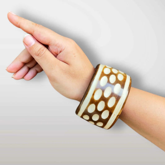 Gypsy resin Bangles- 2.6/2.8