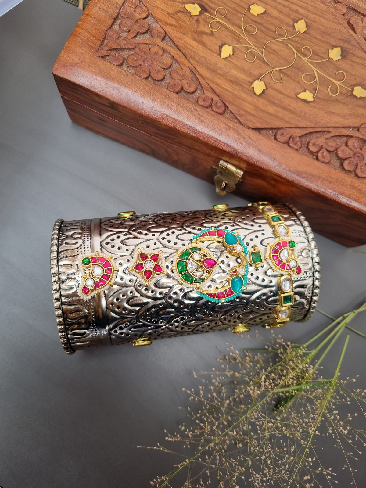 Pachi Kundan Fusion Handcuff