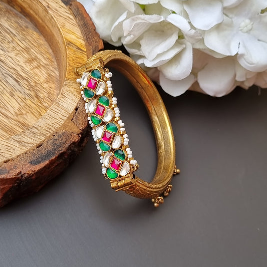 Pachi kundan Statement Golden Kada/Bracelet