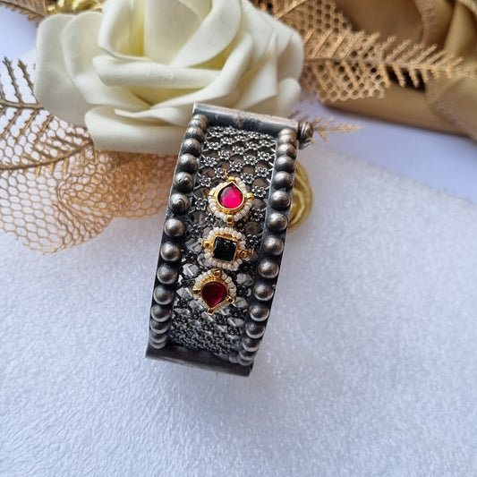 Pachi kundan Jali Brass Kada