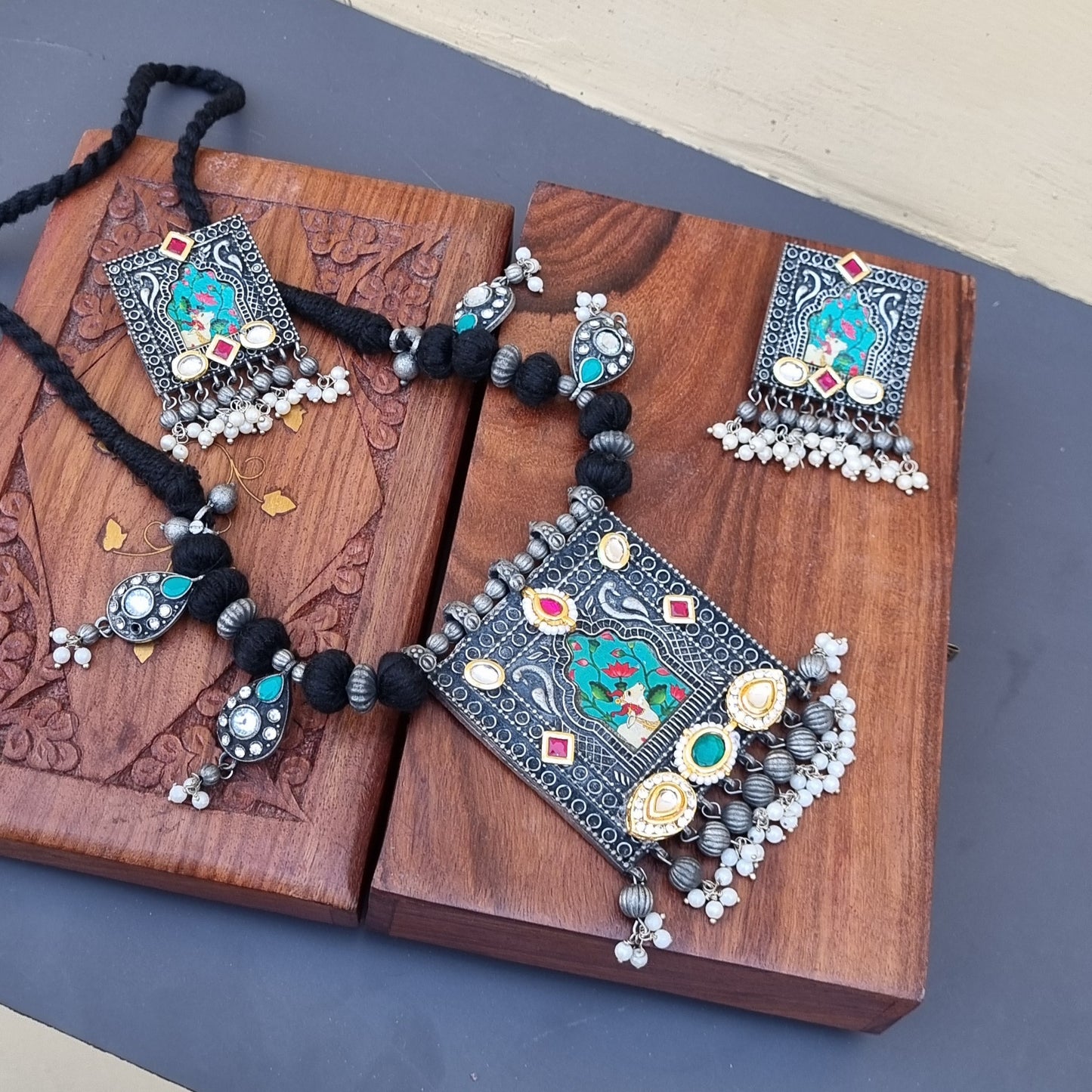 Fusion Pichwai Thread Necklace Set