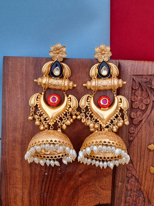 Golden pachi kundan Statement Jhumka
