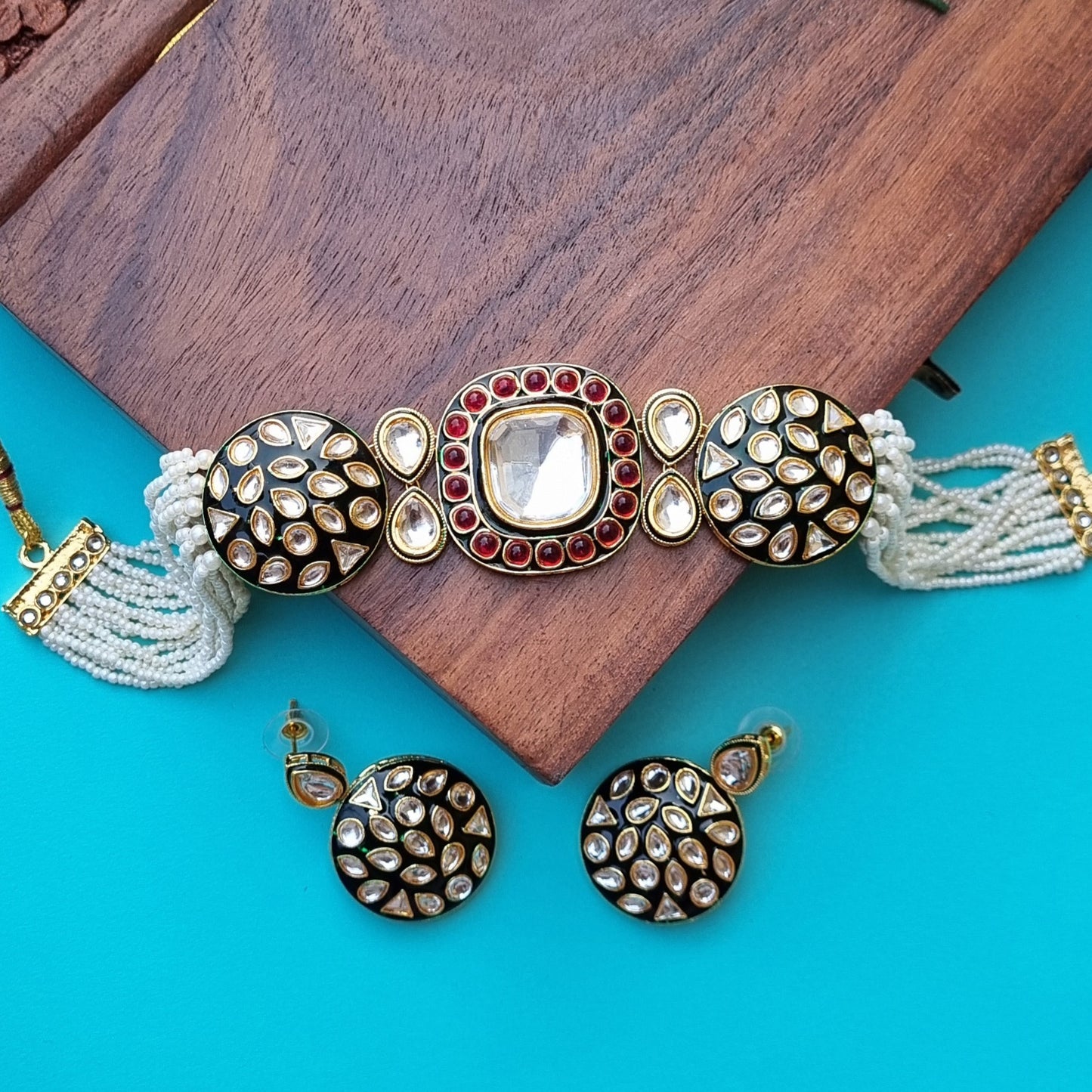 Kundan Pearl choker Necklace set