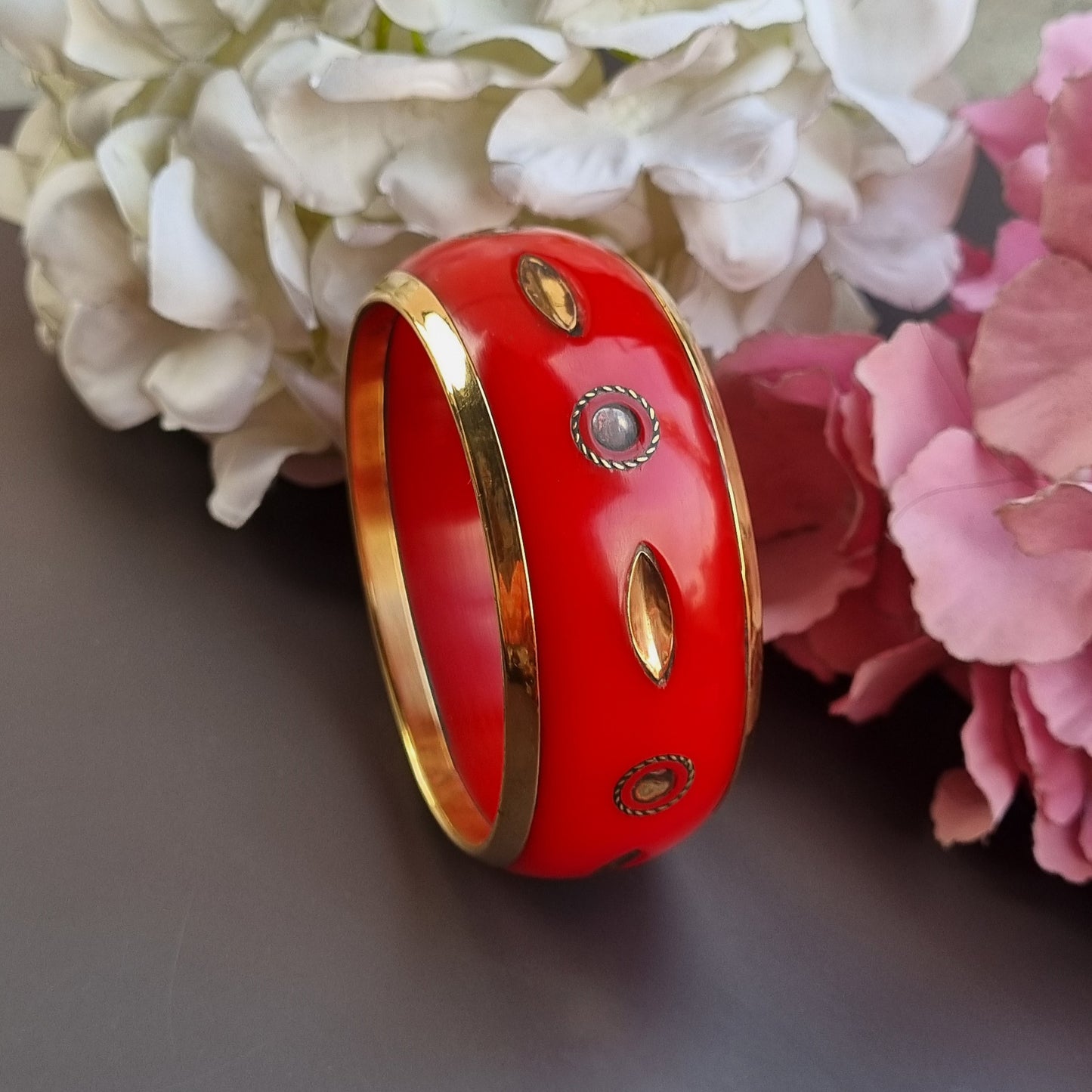 Chinky red resin Bangles