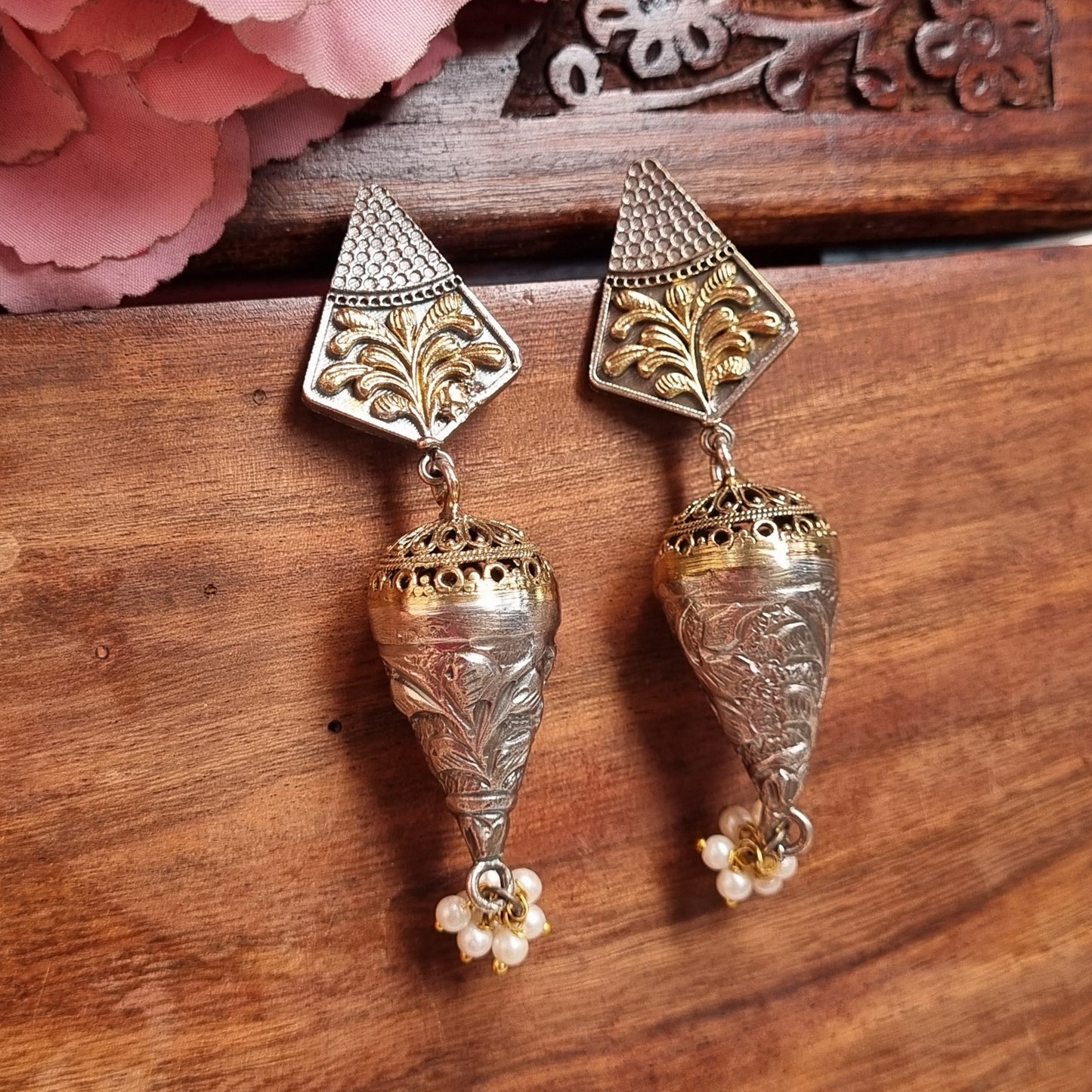 Dual tone brass jhumka