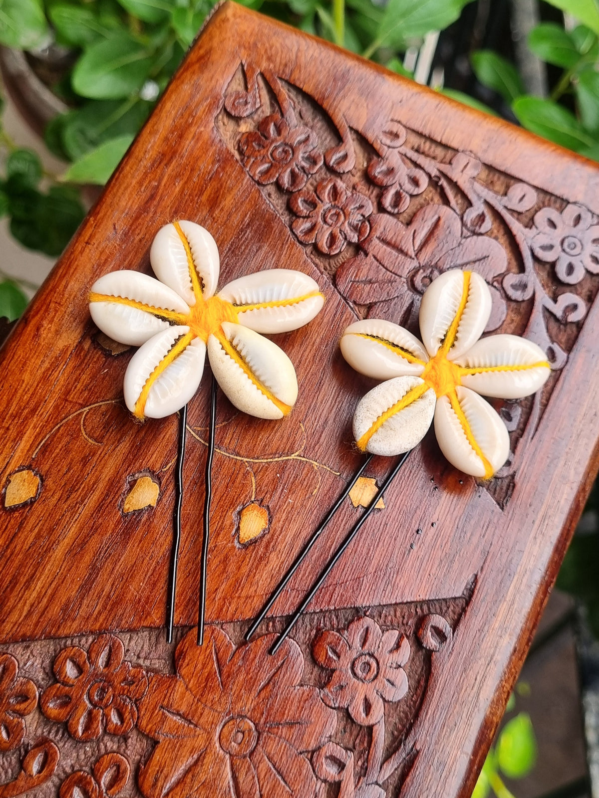 Navratri Shell Hair Accessory- Pair