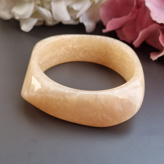 Chinky cream resin Bangles