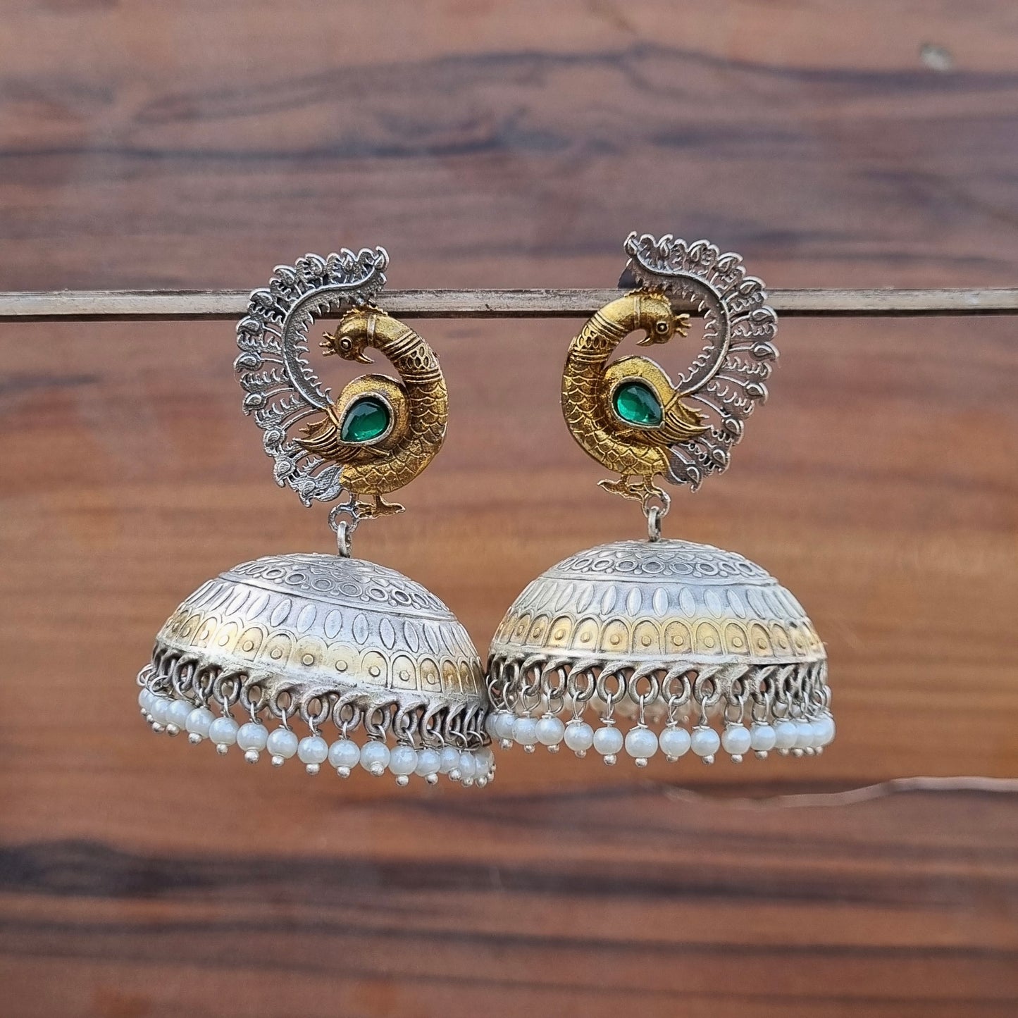 Mayur Dual Tone Jhumka