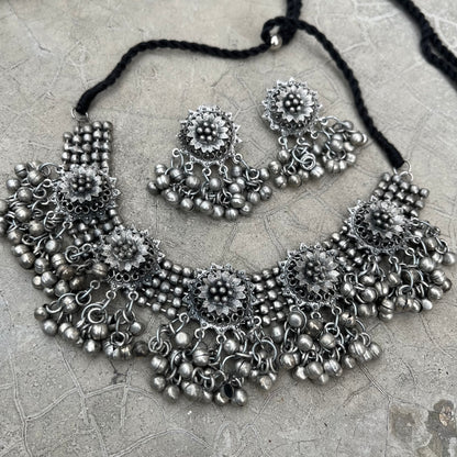 Flower Oxidised Choker set