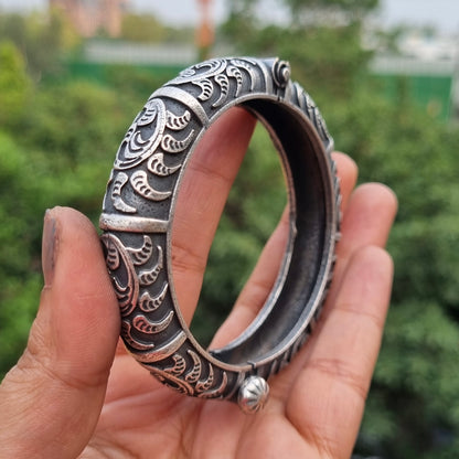 Jodha Brass Kada