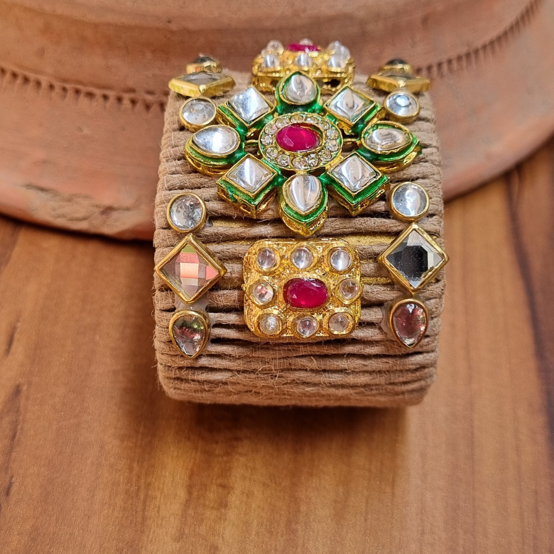 Jute kundan Kada