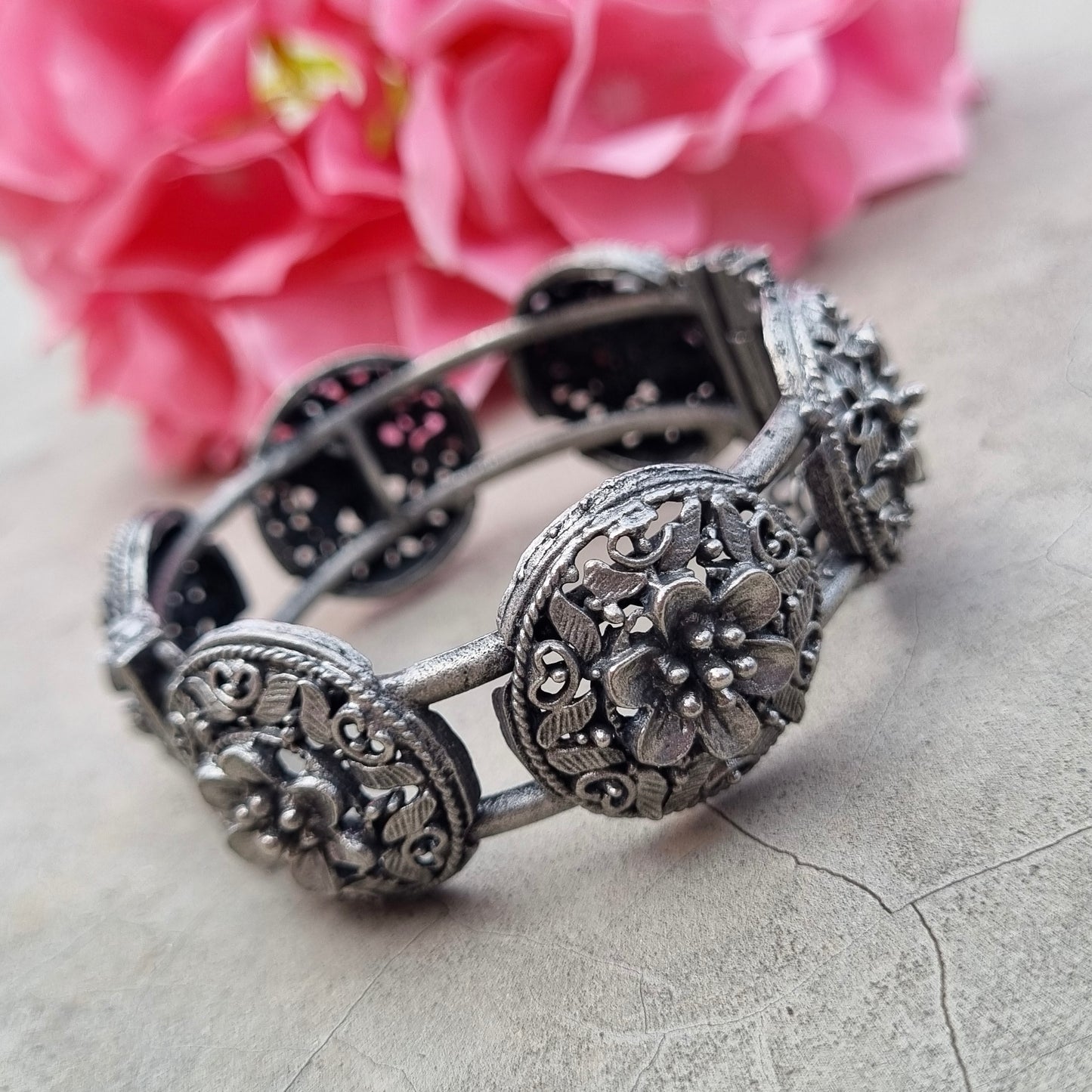 Flower Oxidised Kada