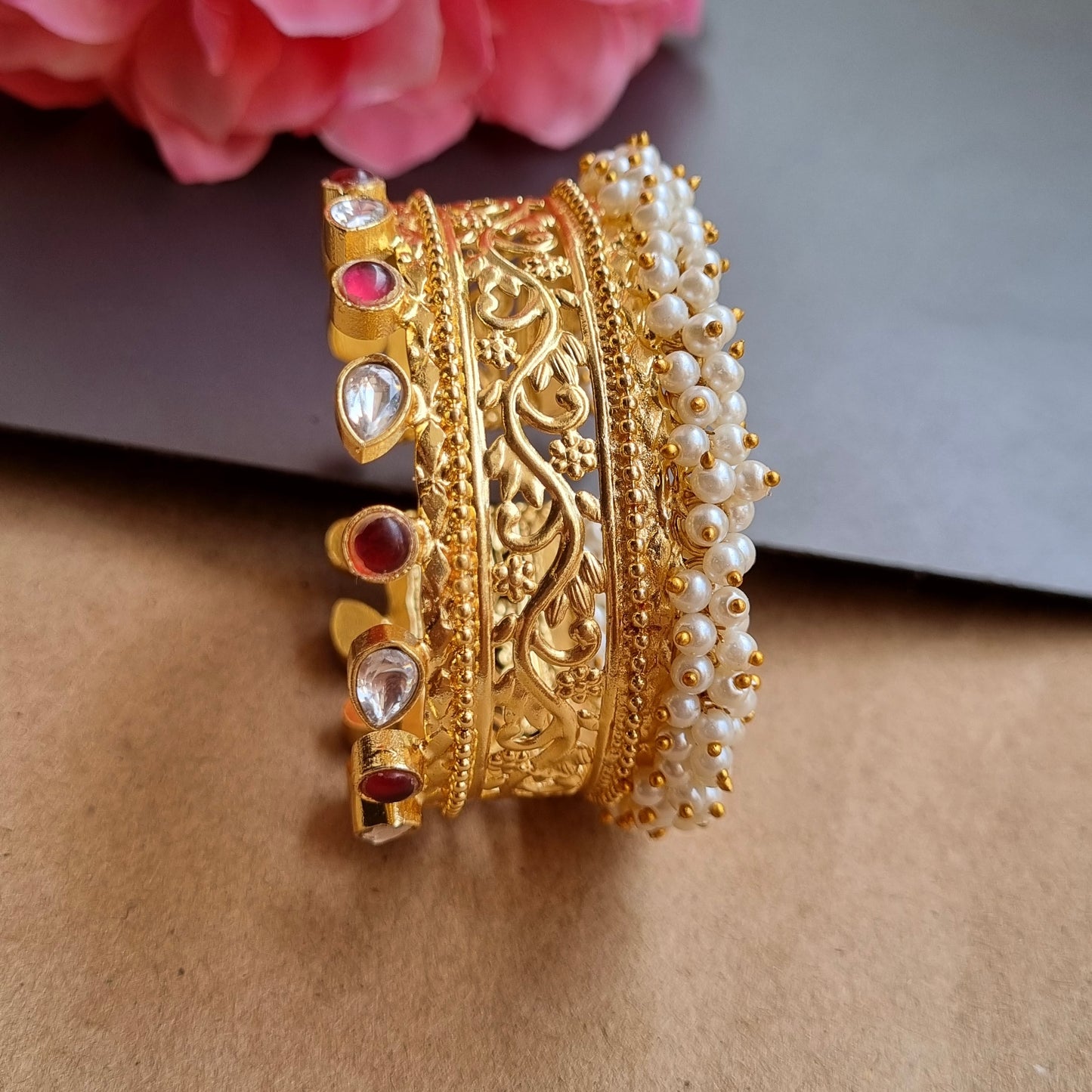 Statement Golden Brass Kada