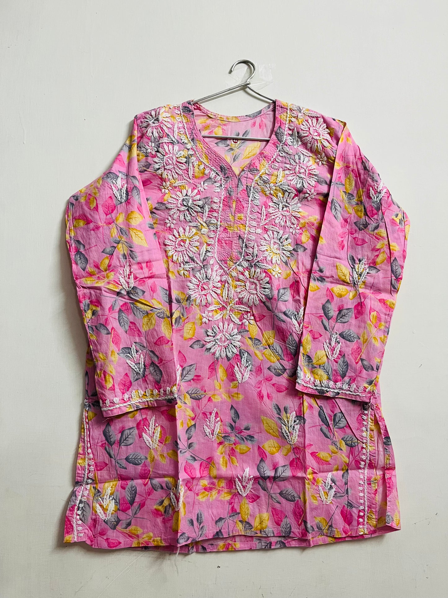 Chikankari kurti