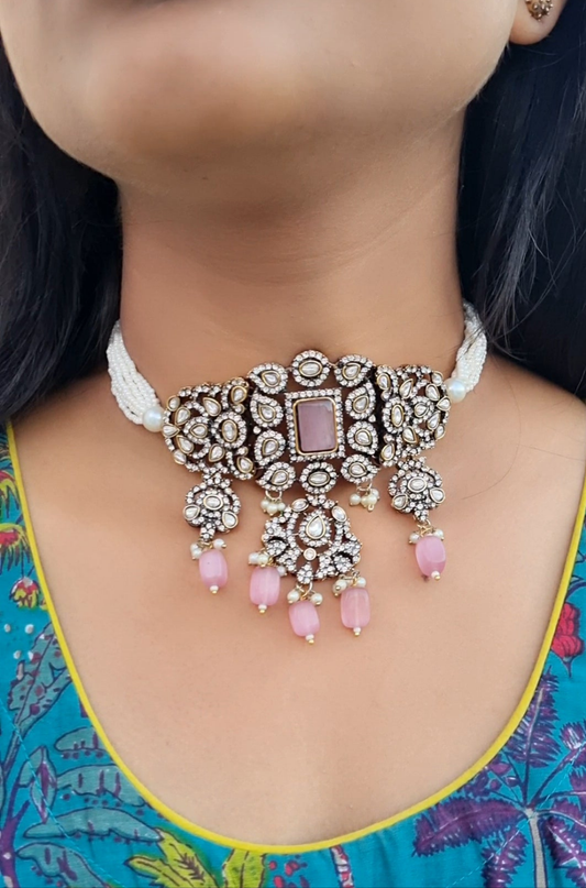 Kundan Pearl Choker Set