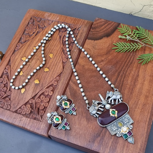 Fusion Gaj Brass Pendant set