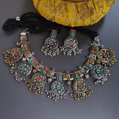 Humaira Necklace