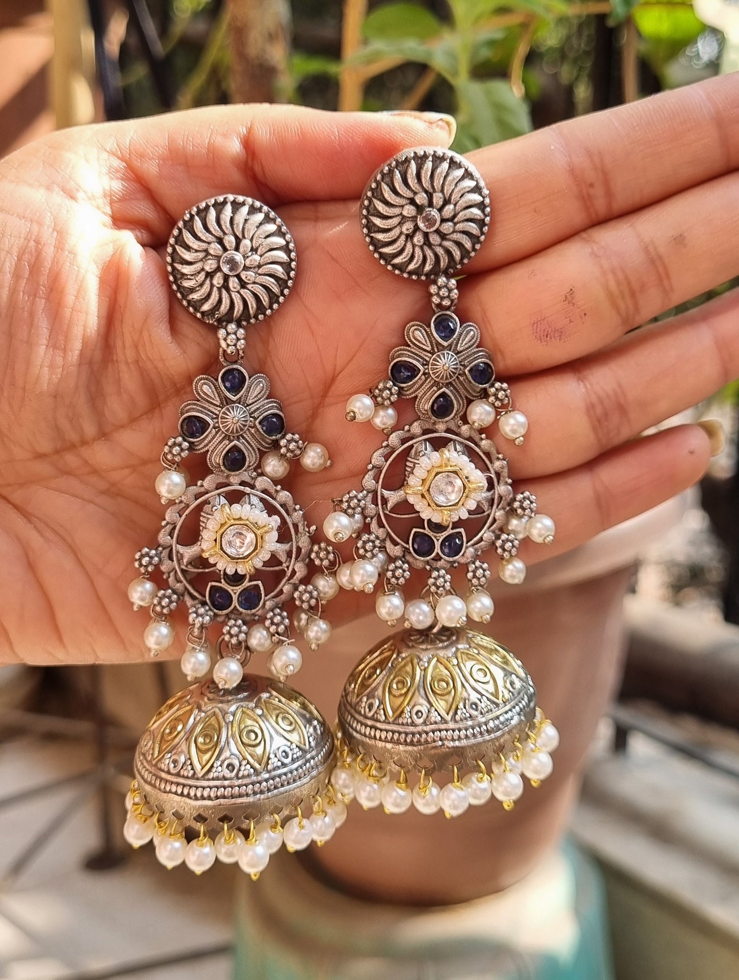 Mehvish Dual Tone Jhumka