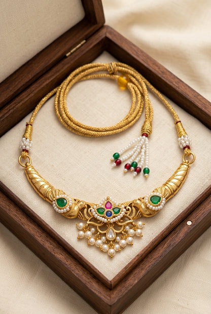 Pachi Kundan Fusion Hasli Set
