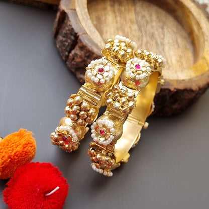 Pachi kundan Golden Stone Brass Kada Set