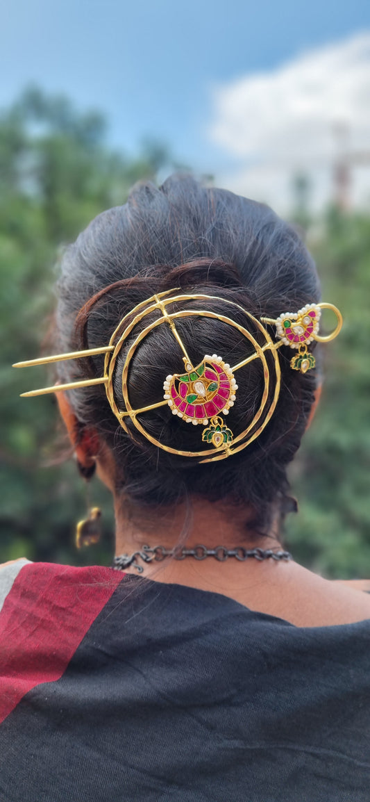 Jhanvi inspired Pachi Hair Cage Bun