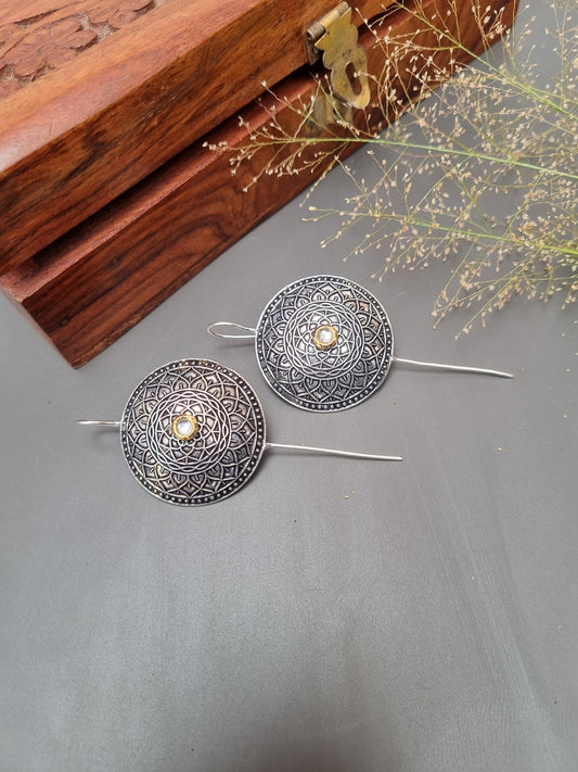 Pin Bugadi Earcuffs