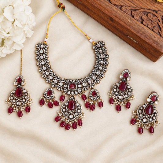 Victorian Imitation Necklace Set with Mangtika