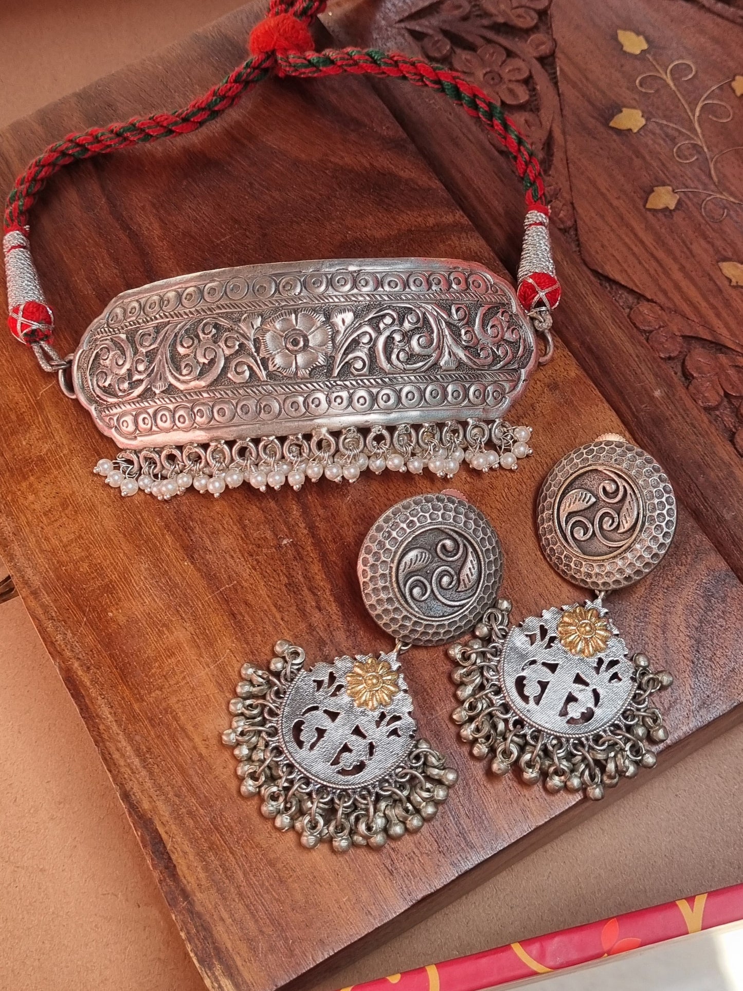 Jhanvi Brass Hasli Choker Set