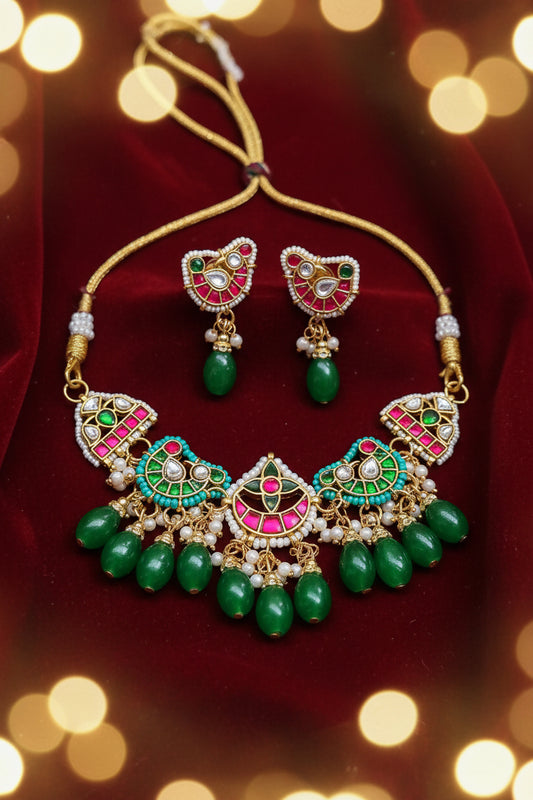 Sanjana Pachi Kundan Choker Set