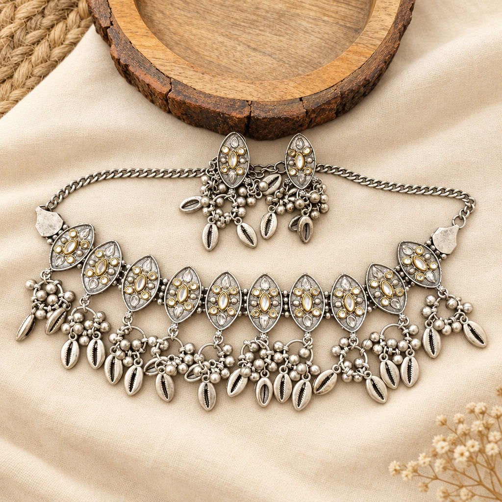 Ghunghru Shell Oxidised Choker