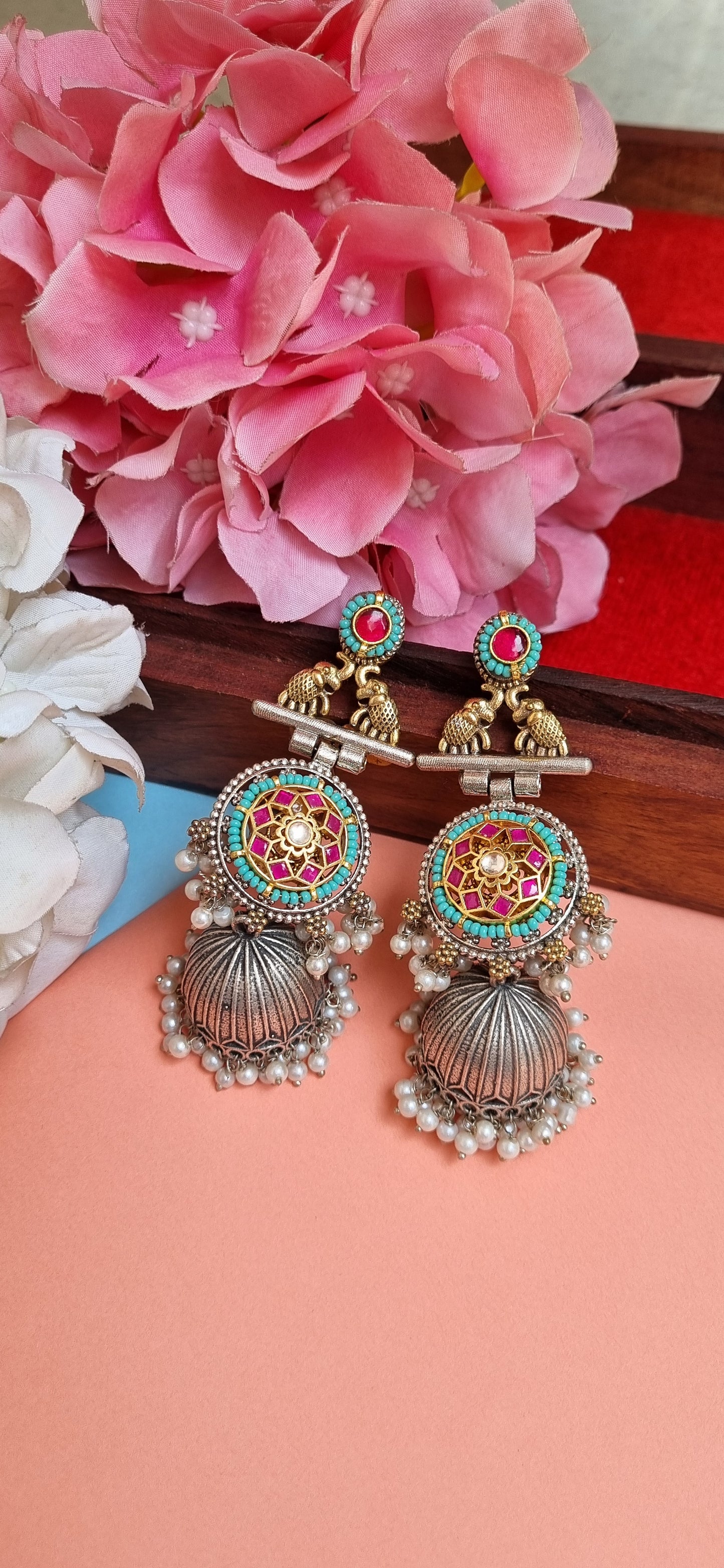 Pachi Kundan Statement Jhumka
