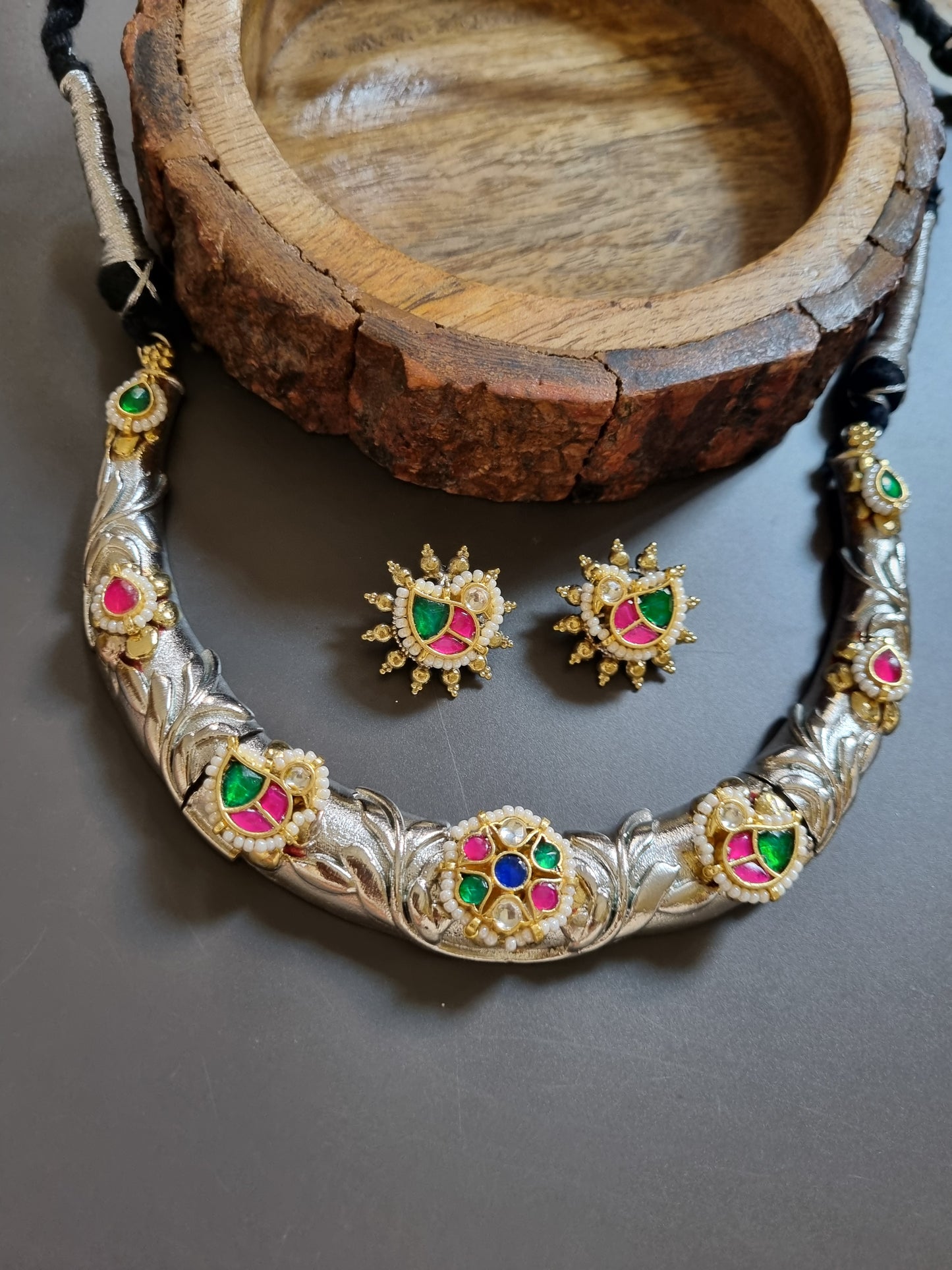 Pachi Kundan Fusion hasli