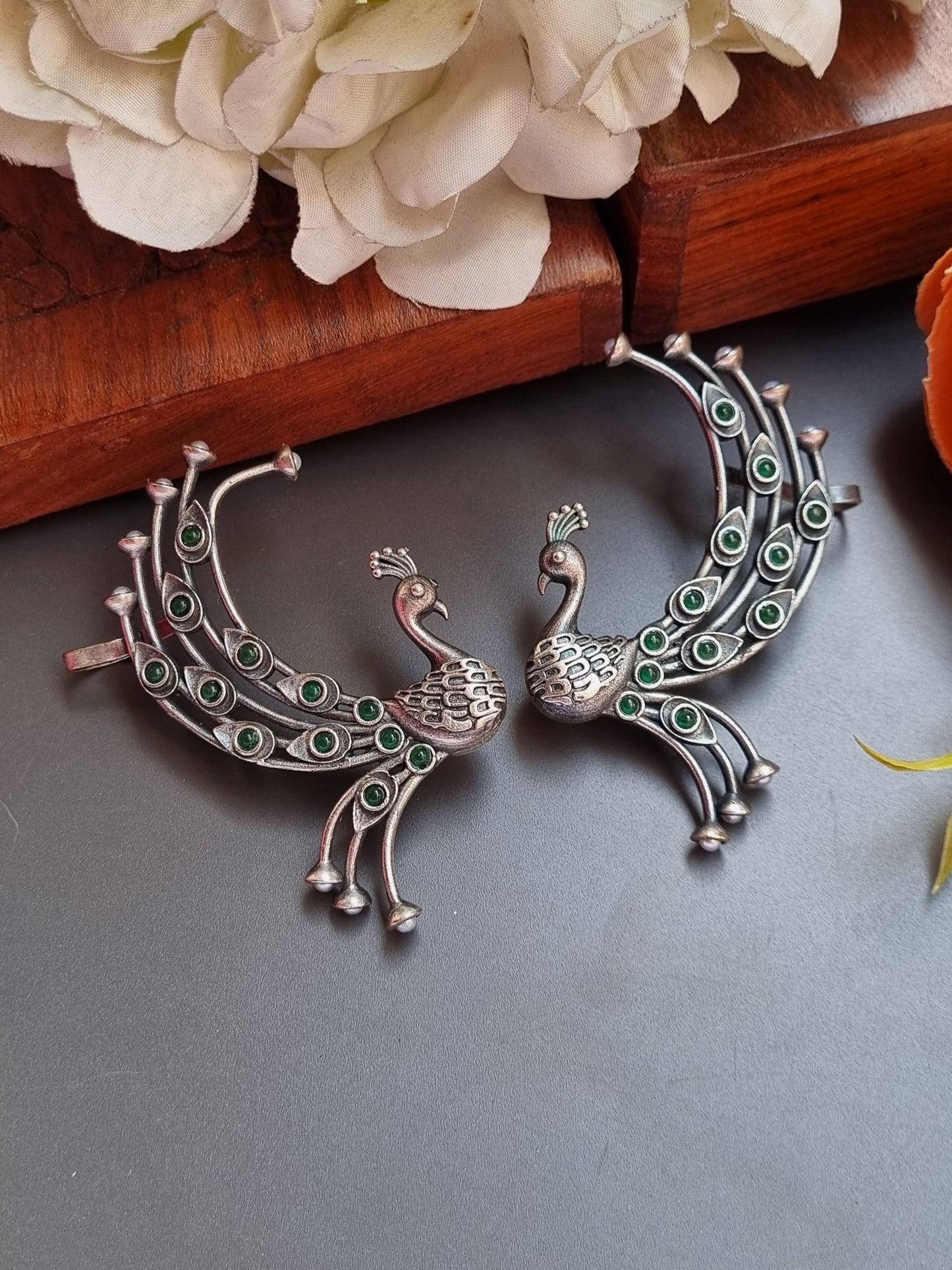 Peacock brass Earcuff