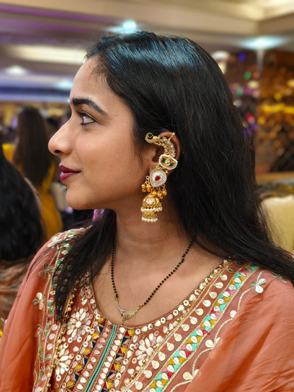 Pachi Kundan Golden Devani Earcuff