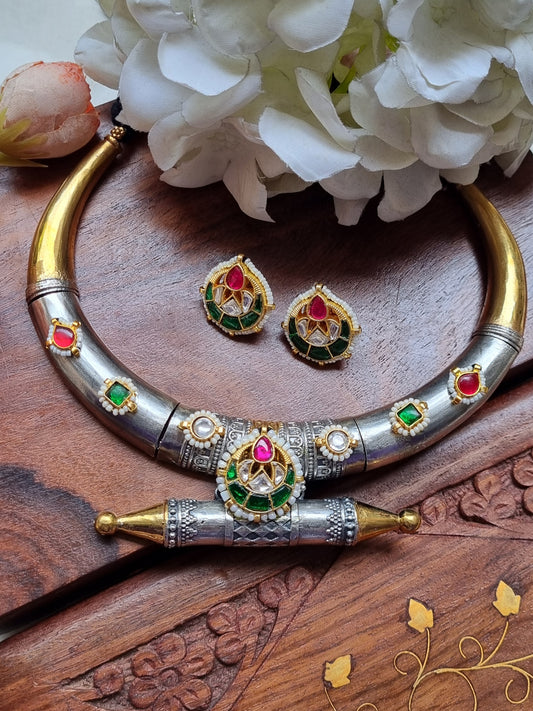 Tabeez Dual tone Pachi Hasli Set- Brass