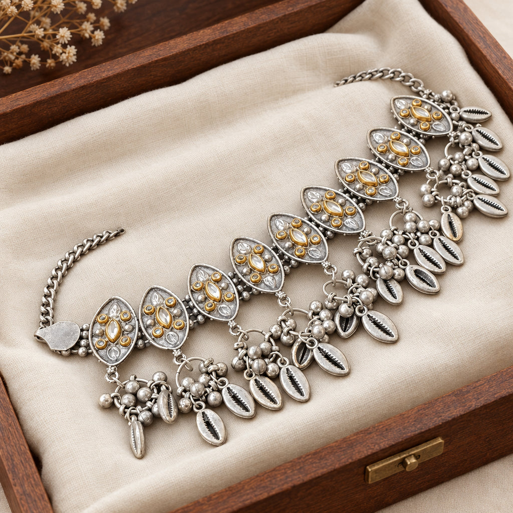 Ghunghru Shell Oxidised Choker