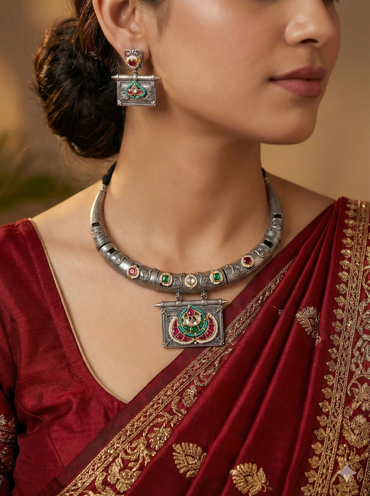 Pachi Kundan Fusion Brass Hasli Set