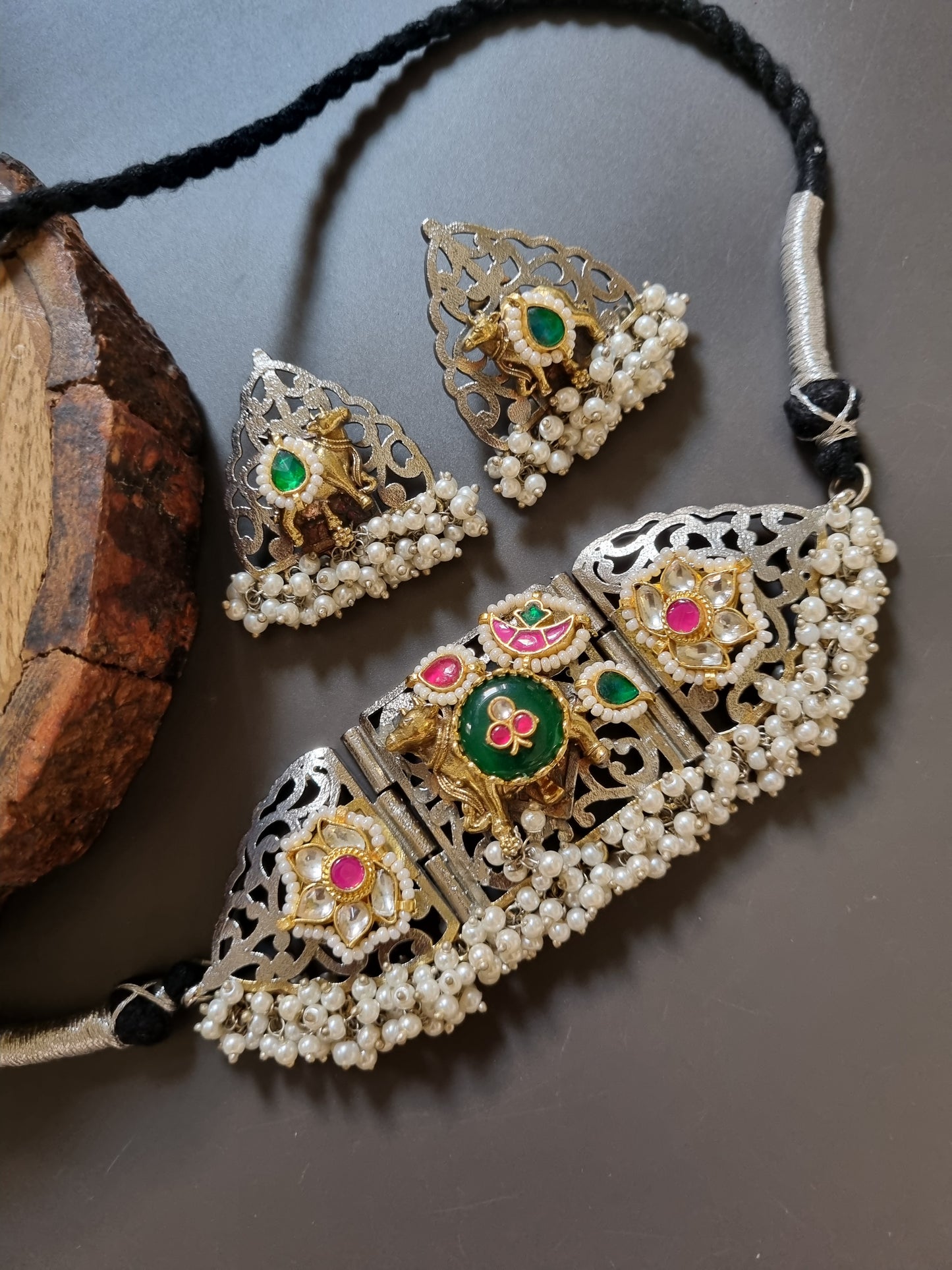 Pachi Kundan Fusion Choker