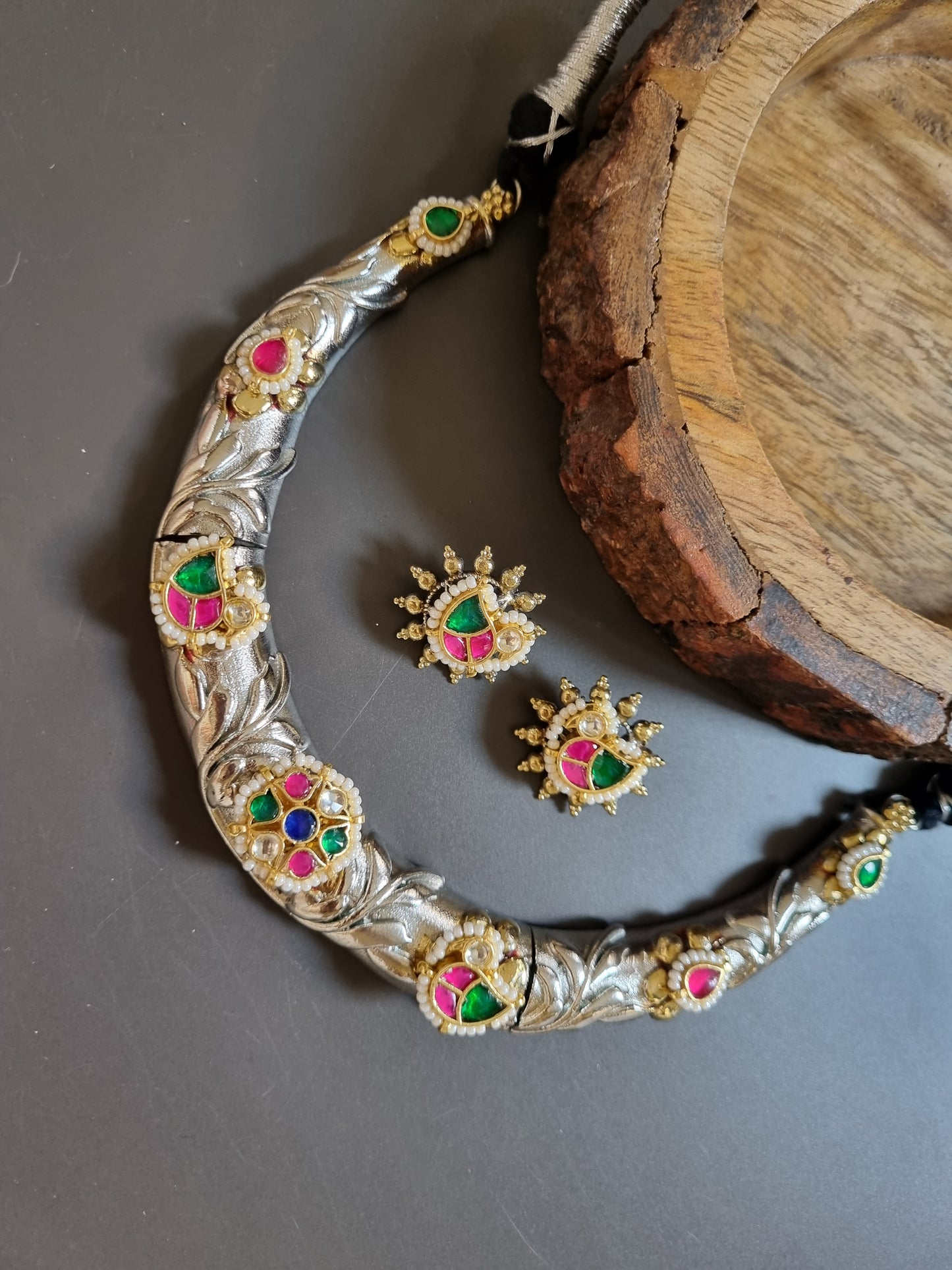 Pachi Kundan Fusion hasli