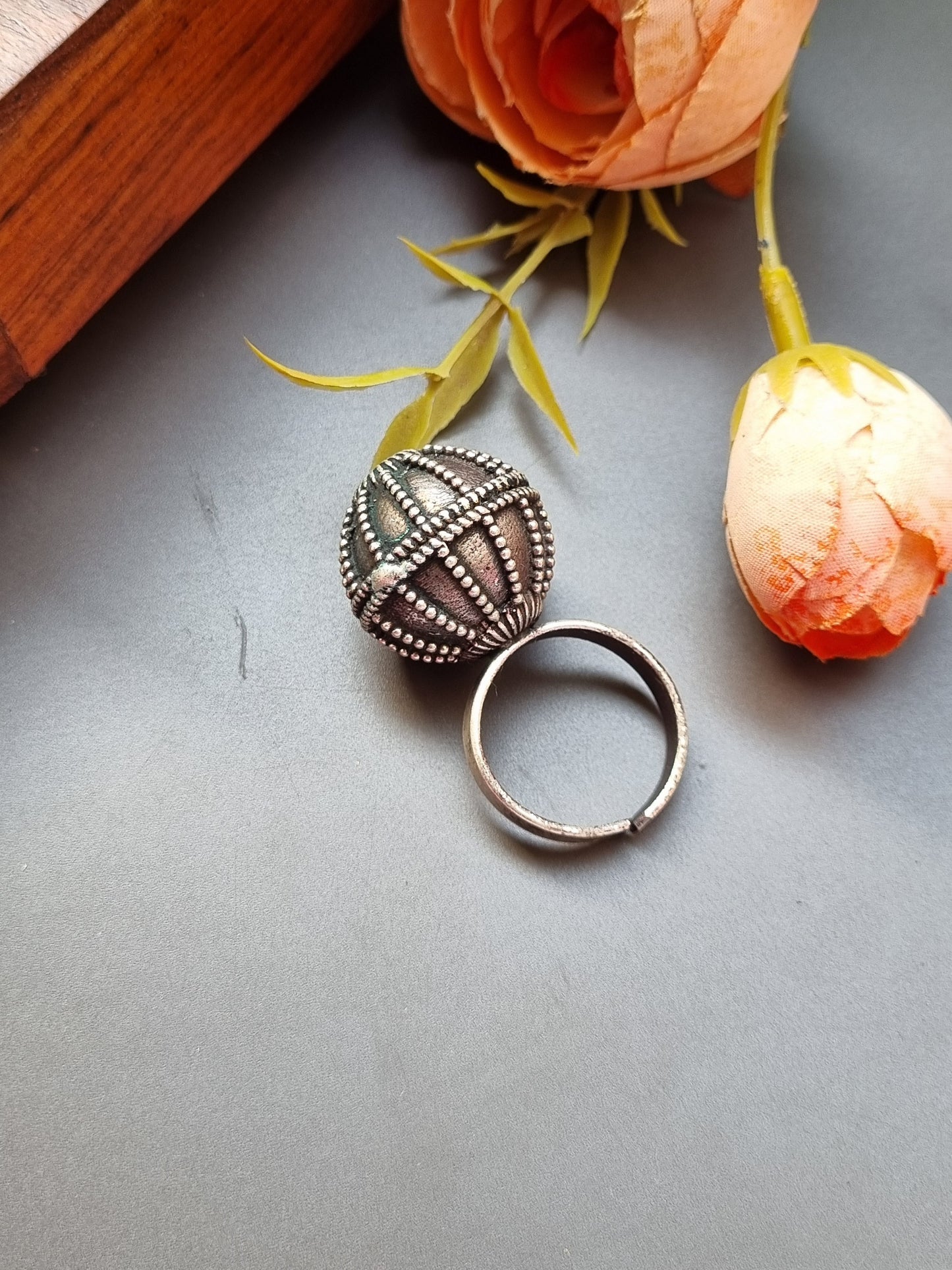Ishqari Brass Ring