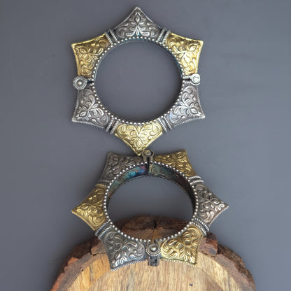 Dual tone Brass Kada- single piece