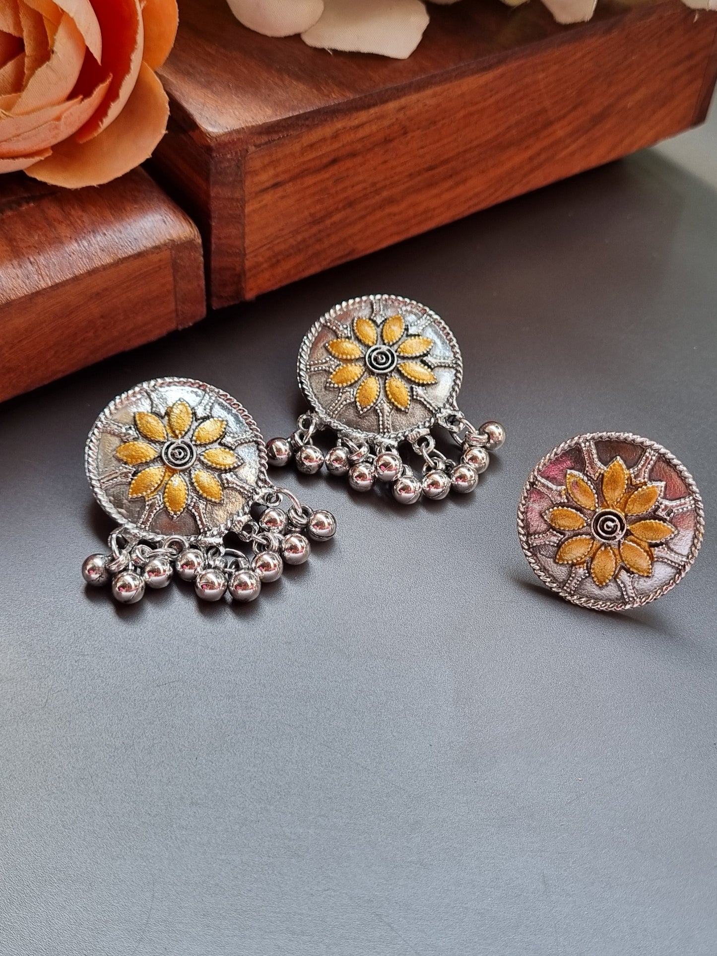 Dual tone oxidised Earrings