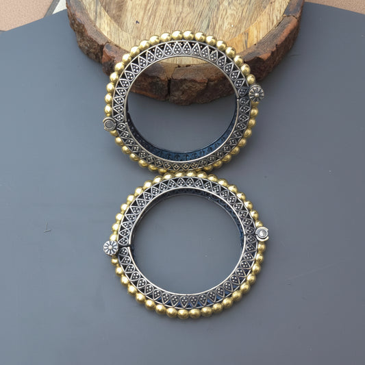 Dual tone Brass Kada