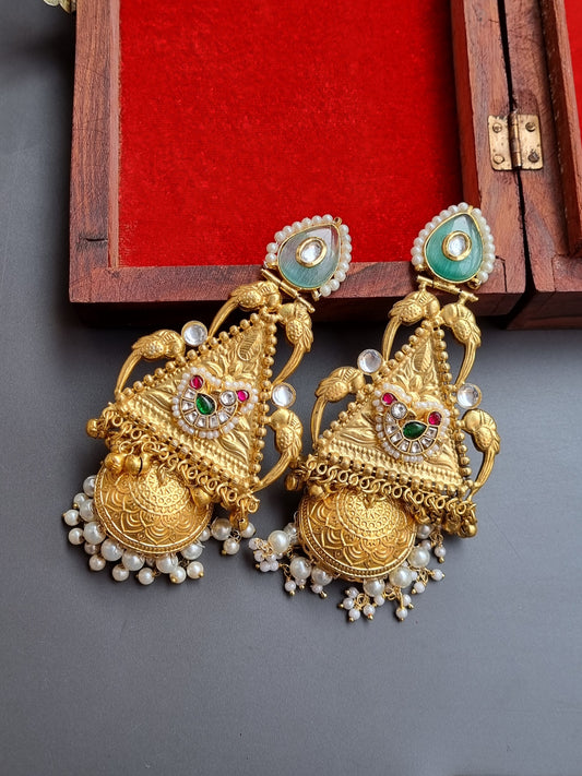 Golden Pachi Kundan Statement Jhumka